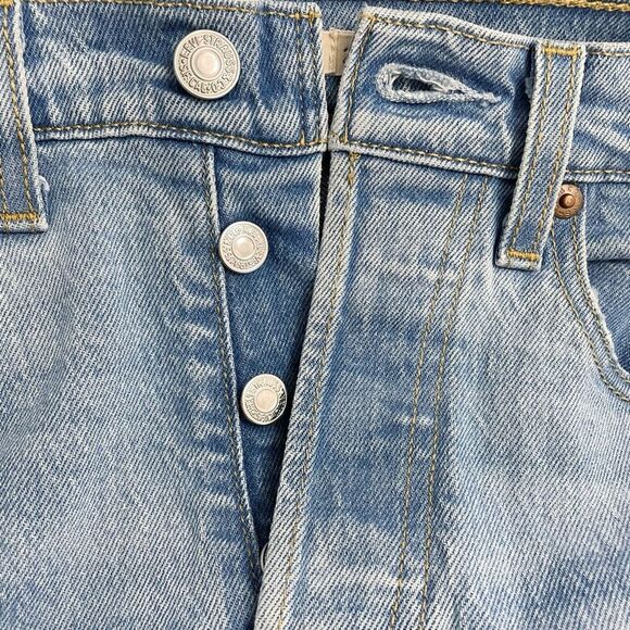 Levi’s Wedgie Straight Cropped Jeans in Tango Hustle Raw Hem Women’s Size 27 | 4 - Picture 8 of 15